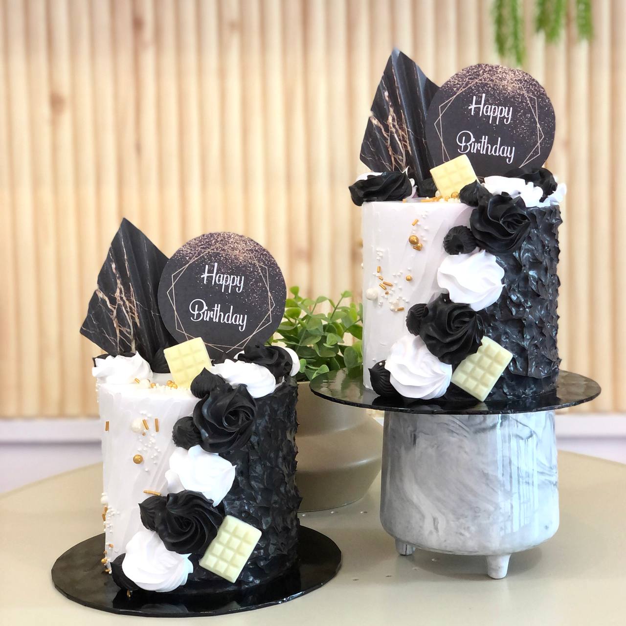 photo_6221735710440928445_y