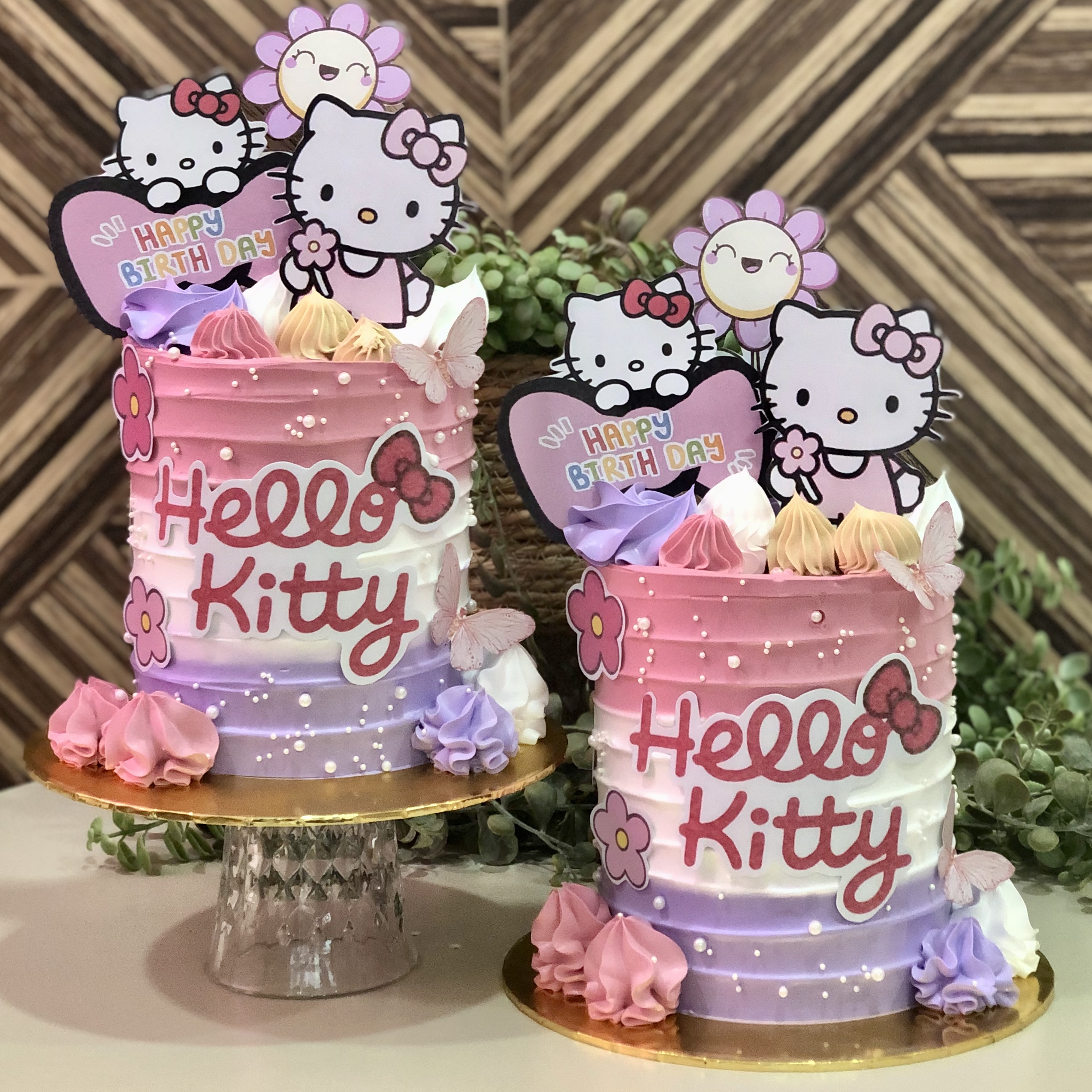 Customized Hello Kitty CupCakes